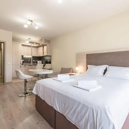 Argisht Cozy With Pool & Sea Breeze * וארנה