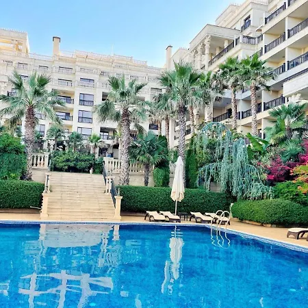 Argisht Cozy With Pool & Sea Breeze Apartament